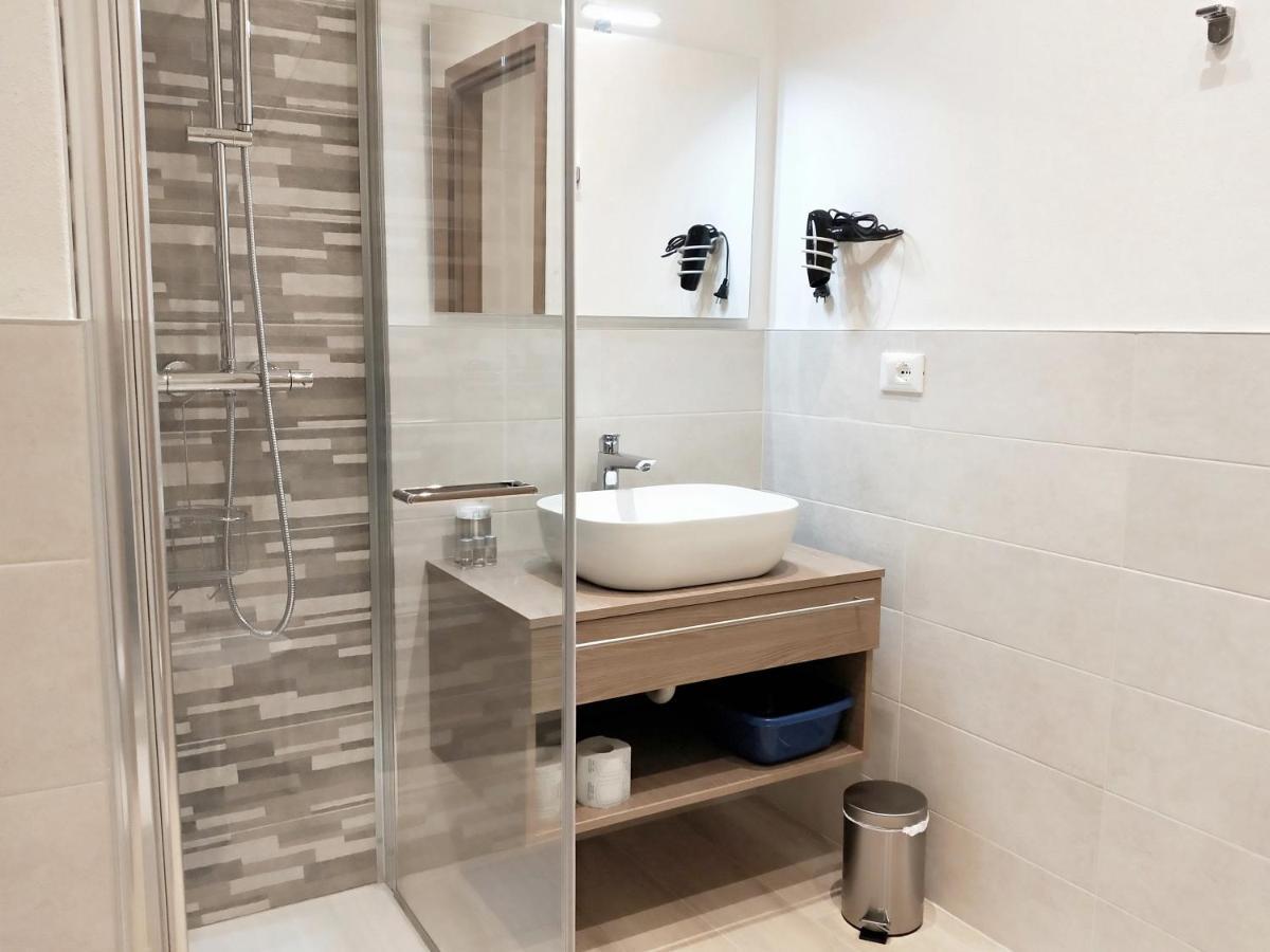 Via Poma Apartments&Rooms Werona Zewnętrze zdjęcie