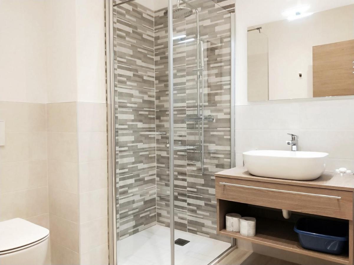 Via Poma Apartments&Rooms Werona Zewnętrze zdjęcie