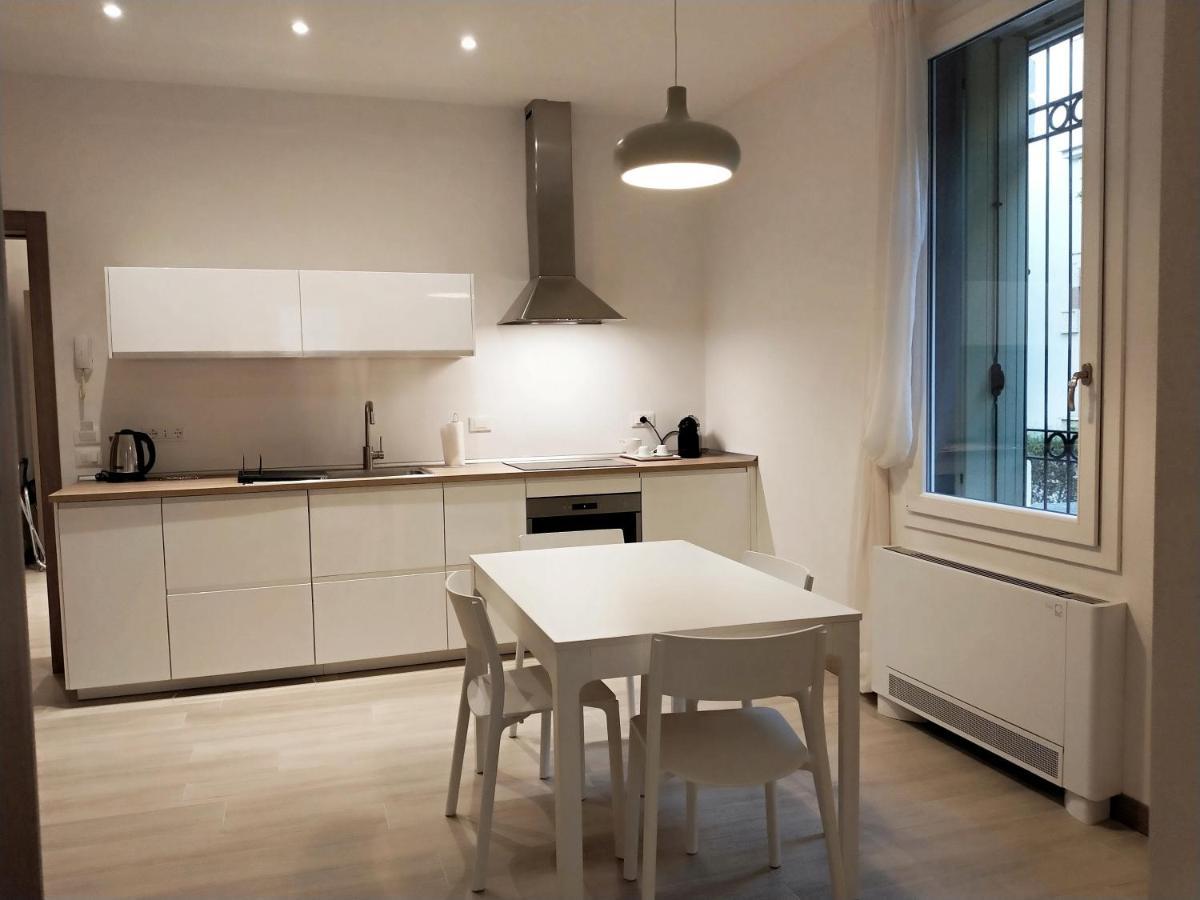 Via Poma Apartments&Rooms Werona Zewnętrze zdjęcie